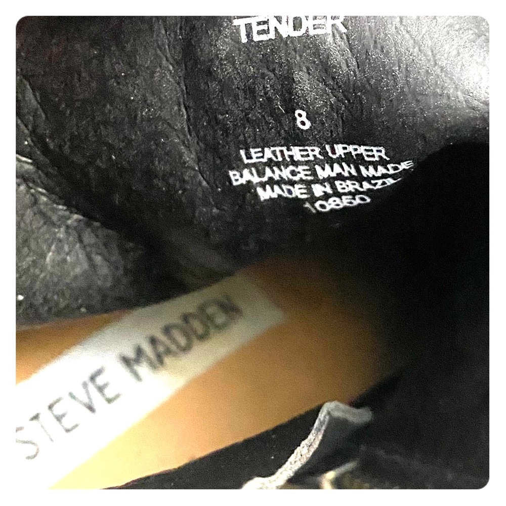 Size 8 Steve Madden Booties - image 2